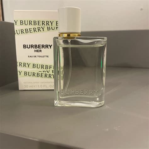 burberry perfume her green|burberry her smell like.